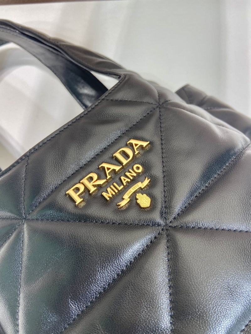 Pra*a bucket bags